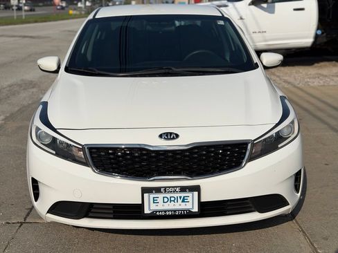 Used 2017 Kia Forte LX FWD image 2