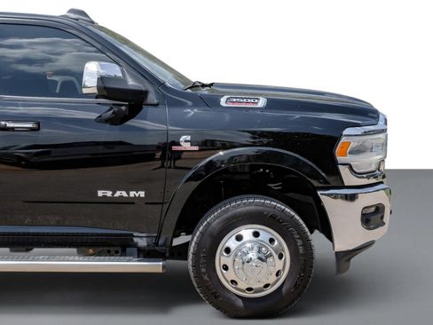 Used 2021 RAM 3500 Laramie AWD/4WD image 7