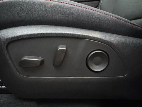 Used 2025 Chevrolet Traverse Z71 w/ Enhanced Driving Package image 17