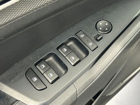 Used 2024 Kia Sportage LX FWD image 17