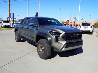 New 2025 Toyota Tacoma Trailhunter video 2