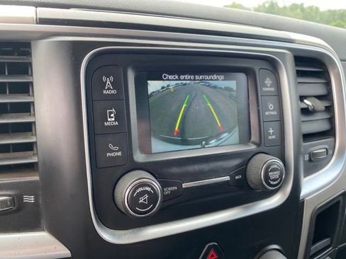 Used 2017 RAM 1500 Classic SLT w/ Luxury Group image 16