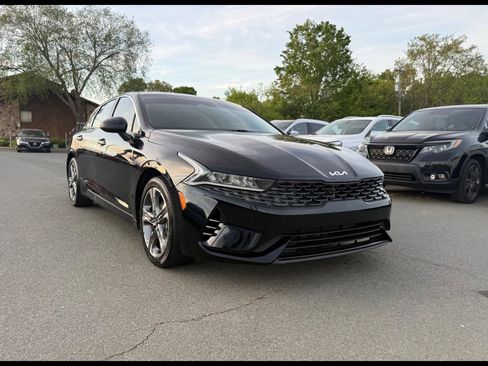 Used 2022 Kia K5 LXS image 1