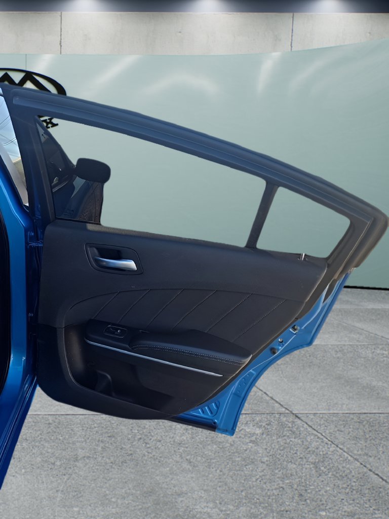 Used 2023 Dodge Charger SXT RWD image 15