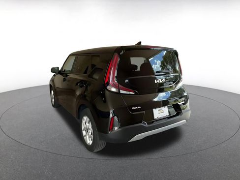 Used 2025 Kia Soul LX w/ LX Technology Package image 11