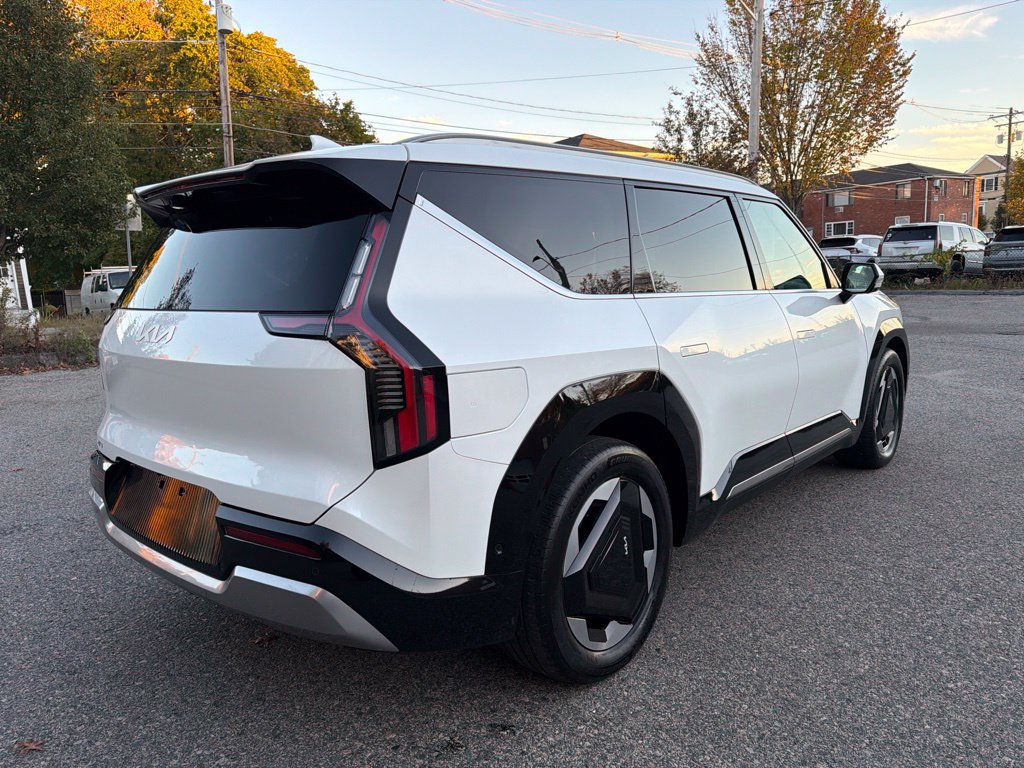 Certified 2024 Kia EV9 Land AWD/4WD image 7
