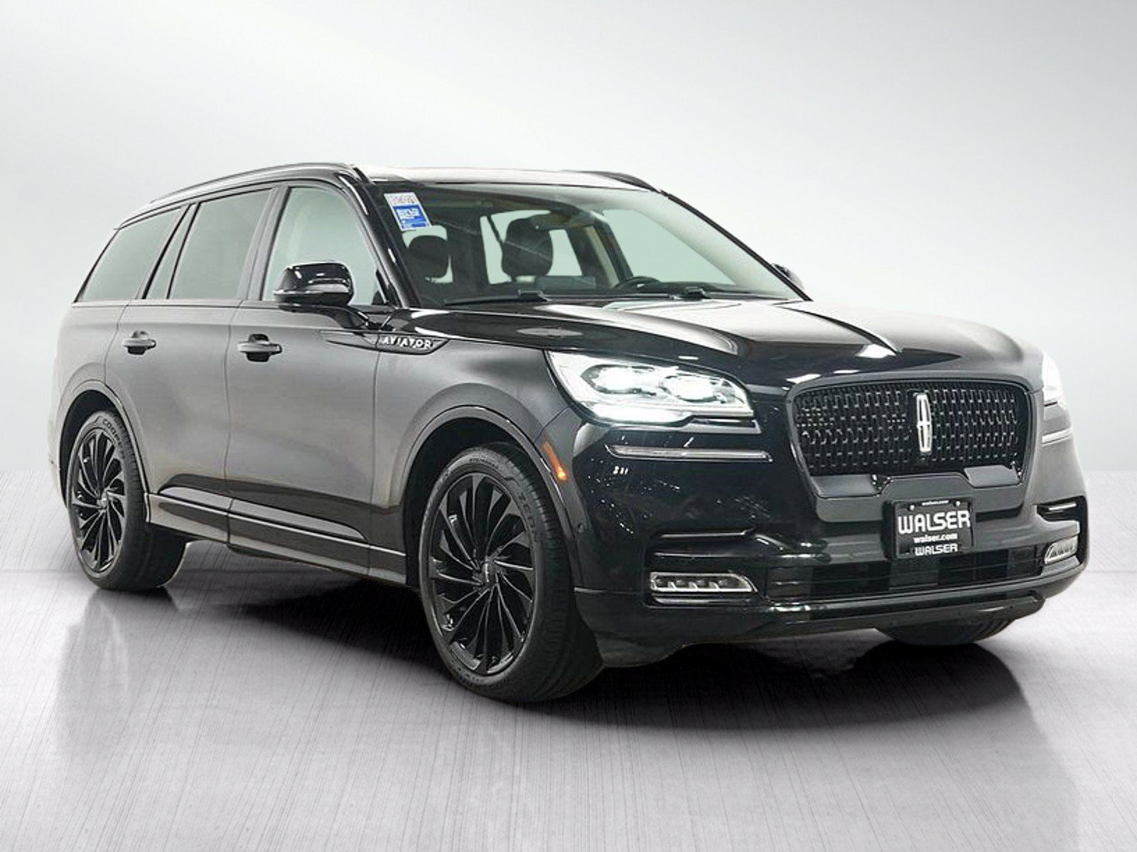 Used 2023 Lincoln Aviator Reserve w/ Equipment Group 201A AWD/4WD image 7