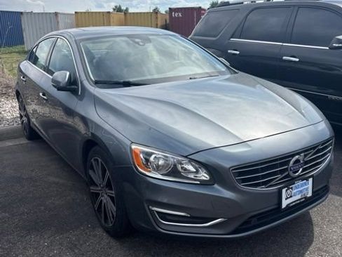 Used 2017 Volvo S60 T5 Inscription AWD/4WD image 2
