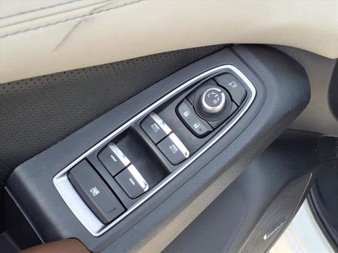 Used 2021 Subaru Ascent Touring w/ Popular Package #2A image 16