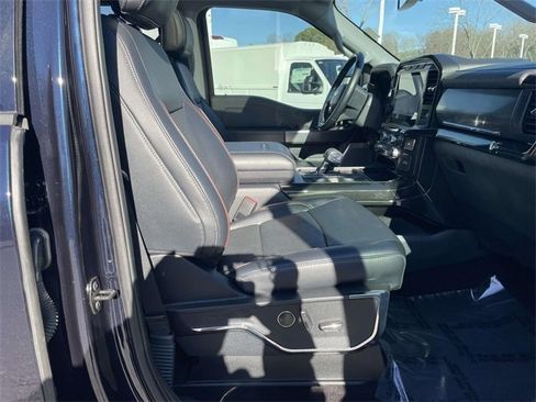 Used 2022 Ford F150 Lariat w/ Equipment Group 502A High image 31