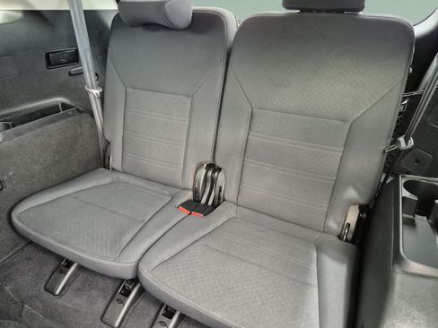 Used 2019 Kia Sorento L FWD image 17