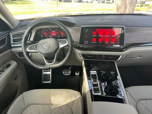 New 2026 Volkswagen Atlas SEL Premium R-Line AWD/4WD image 9