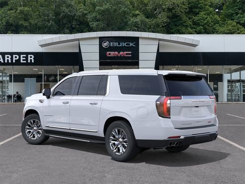 New 2026 GMC Yukon XL Denali image 3