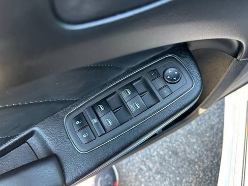 Used 2022 Dodge Charger R/T w/ Plus Group RWD image 19