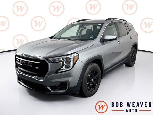 Used 2023 GMC Terrain SLE w/ Driver Convenience Package AWD/4WD image 3
