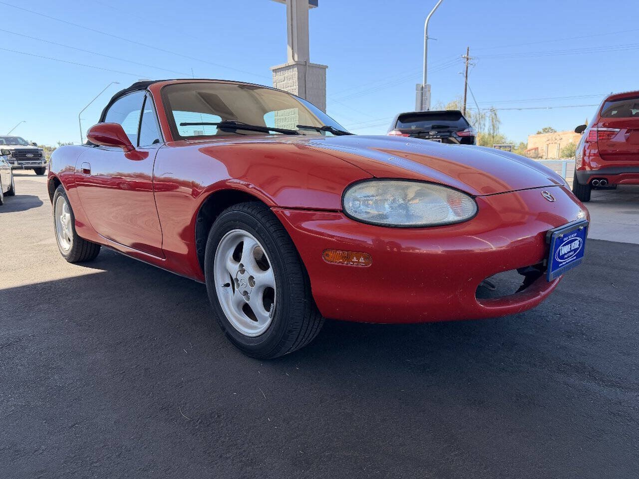 Used 1999 MAZDA MX-5 Miata RWD image 1