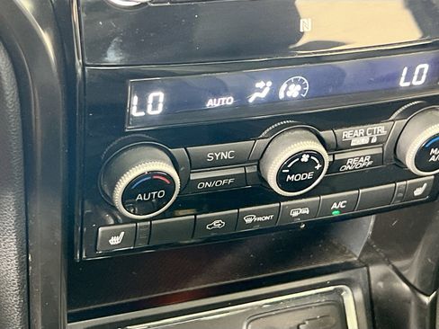 Used 2022 Subaru Ascent Onyx Edition image 19