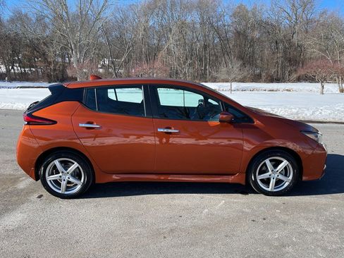 Used 2021 Nissan Leaf SV Plus image 16