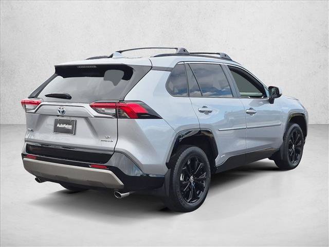 Used 2024 Toyota RAV4 SE w/ Convenience Package AWD/4WD image 8