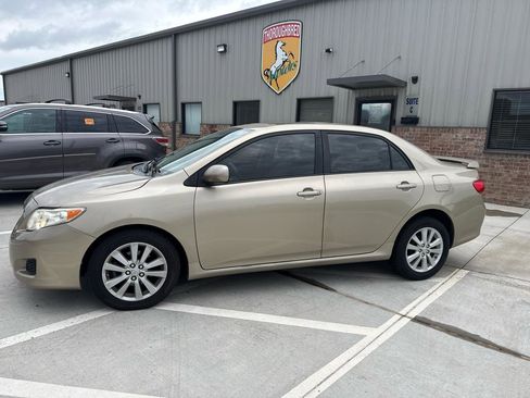 Used 2010 Toyota Corolla FWD image 15