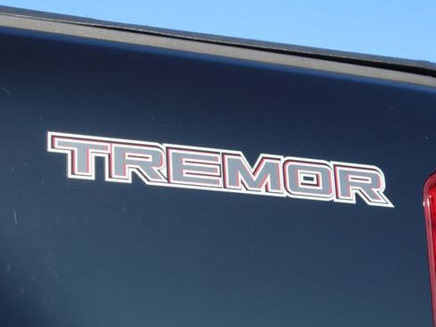 Used 2021 Ford Ranger Lariat w/ Tremor Off-Road Package image 13