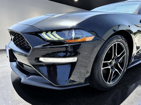 Used 2020 Ford Mustang Premium RWD image 9
