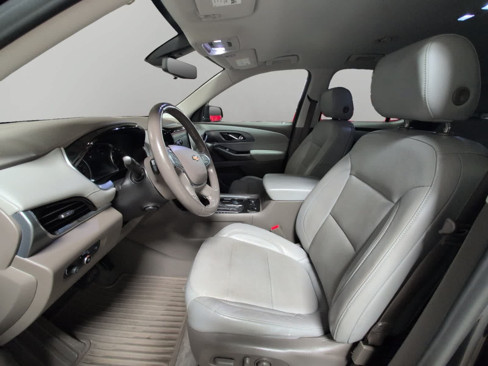 Used 2019 Chevrolet Traverse Premier AWD/4WD image 9