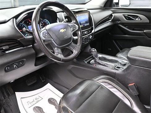 Used 2020 Chevrolet Traverse LT w/ LT Premium Package image 14