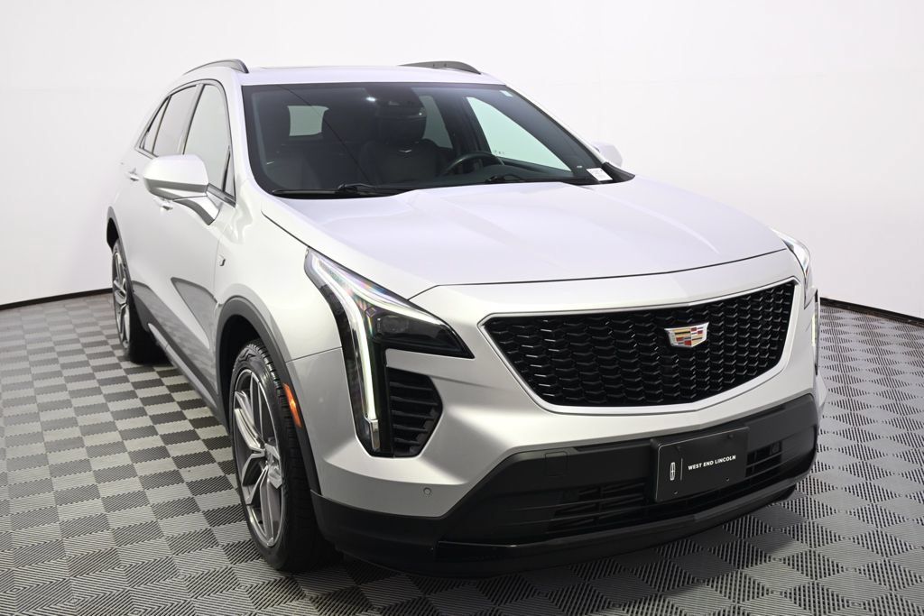 Used 2019 Cadillac XT4 Sport w/ Cold Weather Package AWD/4WD image 9