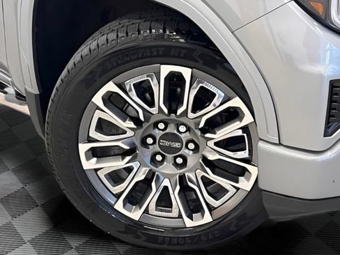 Used 2024 GMC Sierra 1500 Denali Ultimate AWD/4WD image 30