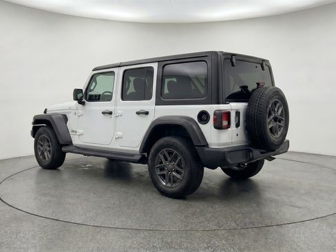 Used 2025 Jeep Wrangler Unlimited Sport AWD/4WD image 5