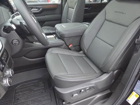 New 2026 GMC Yukon XL Denali w/ Sun & Power Step Package image 38