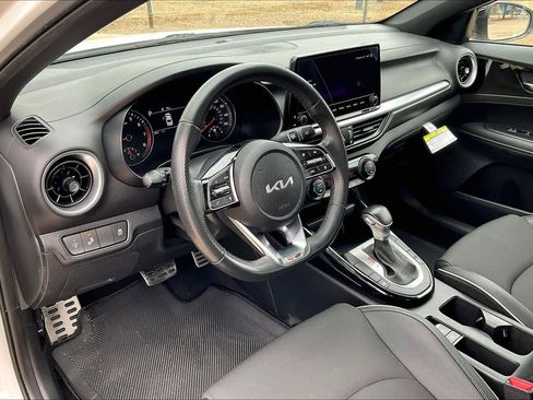 Used 2024 Kia Forte GT-Line image 16