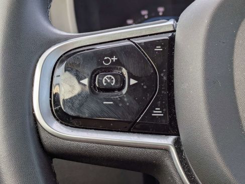 Used 2023 Volvo XC60 B5 Plus w/ Climate Package image 24