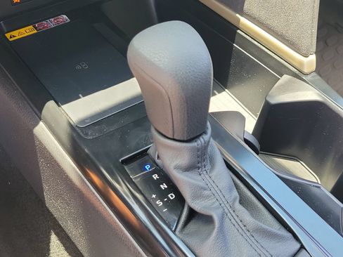 Used 2025 Toyota Camry LE w/ Convenience Package FWD image 28