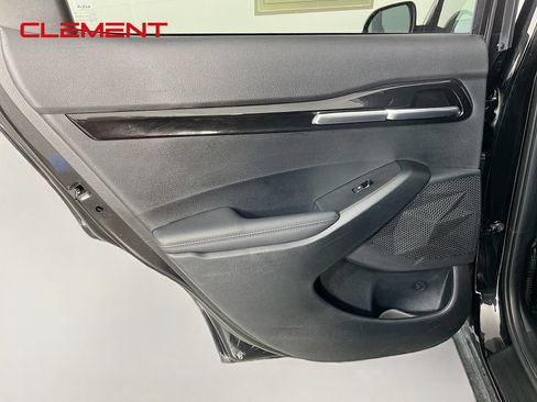 Used 2025 Kia Seltos S FWD image 29