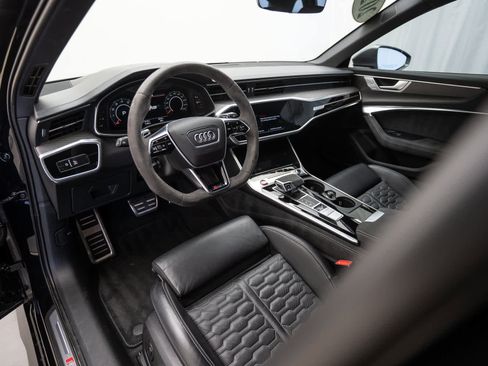 Used 2024 Audi RS 6 performance image 12