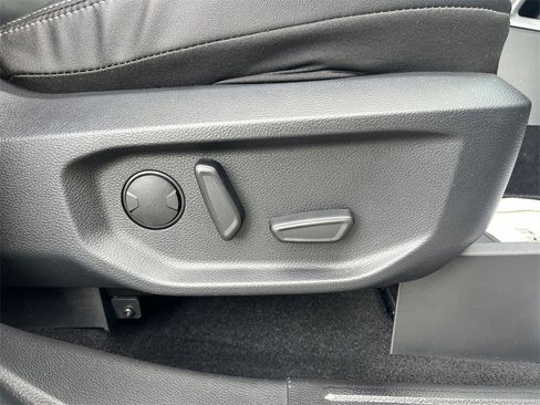 Used 2024 Ford Ranger Lariat w/ Trailer Tow Package image 27