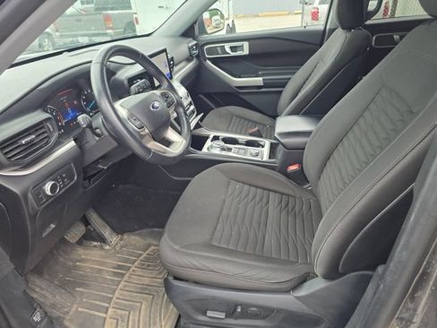Used 2020 Ford Explorer XLT AWD/4WD image 11