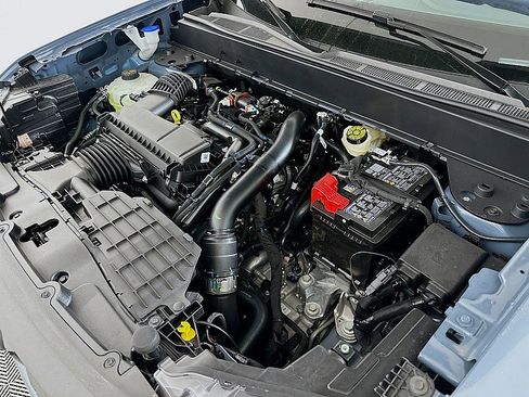 New 2025 Ford Maverick XLT w/ XLT Luxury Package image 17