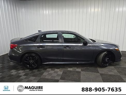 Used 2023 Honda Civic Sport image 2