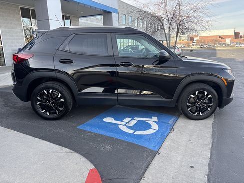 Used 2023 Chevrolet TrailBlazer LT w/ Convenience Package image 6