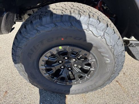 New 2025 Ford Bronco Raptor w/ Interior Carbon Fiber Pack image 17