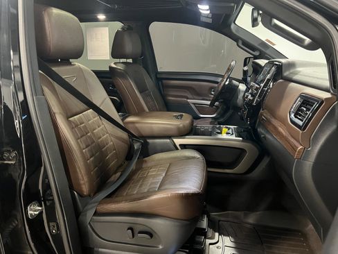 Used 2021 Nissan Titan Platinum Reserve w/ Moonroof Package image 36
