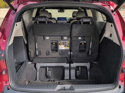Certified 2026 Toyota Sienna Limited image 27