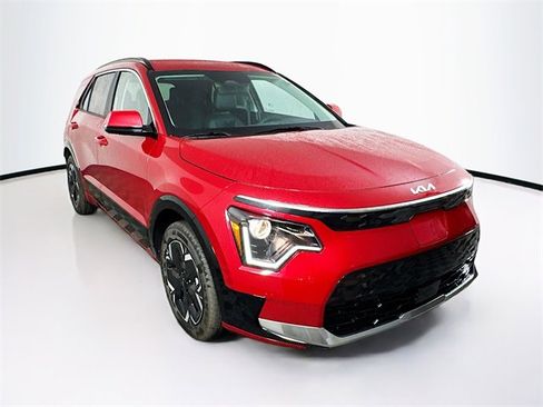 New 2025 Kia Niro Wind image 3