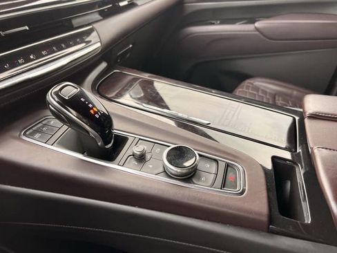 Used 2022 Cadillac Escalade ESV Sport Platinum w/ LPO, ONYX Package image 21