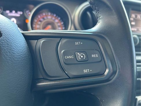 Certified 2020 Jeep Gladiator Sport w/ Quick Order Package 24S image 17