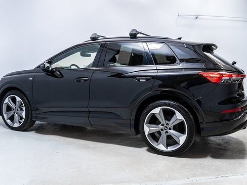 Used 2025 Audi Q4 e-tron Premium Plus w/ Premium Plus AWD/4WD image 2