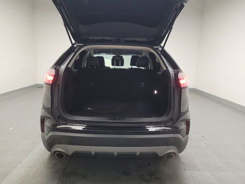 Used 2020 Ford Edge SEL image 29